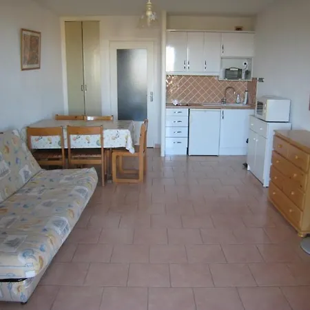 Lou Pantai 41 Amr24 كافالير سور مير